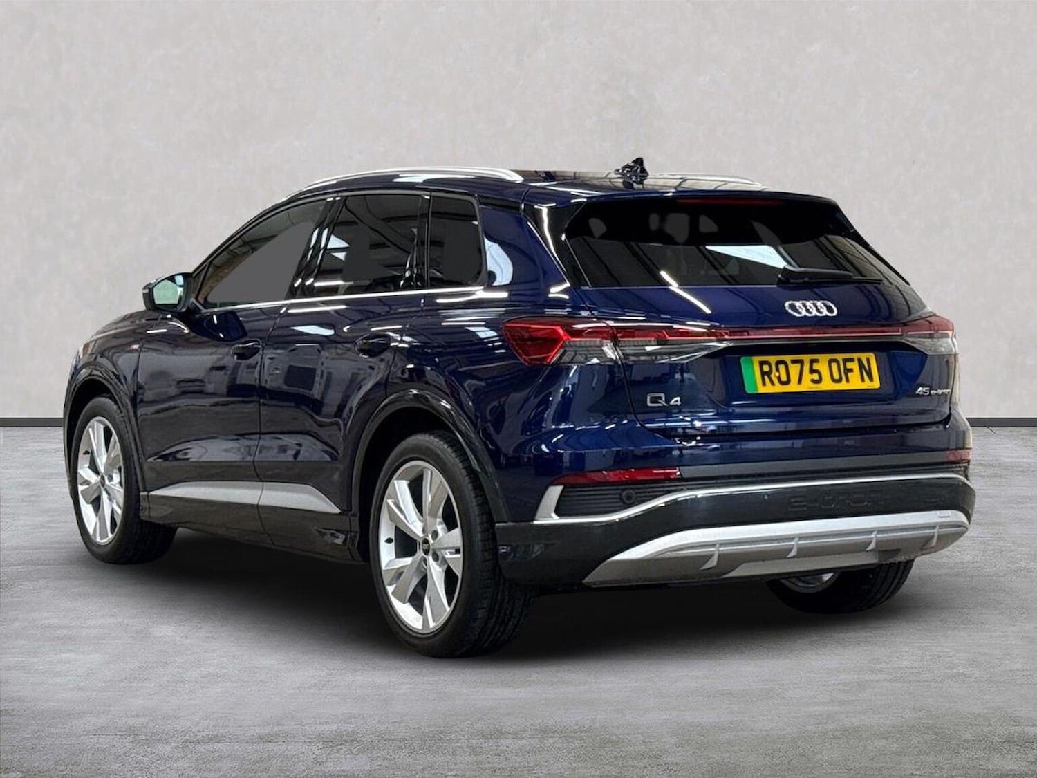 Used Audi Q4 e-tron 2025 for sale - 76699489: Photo 2