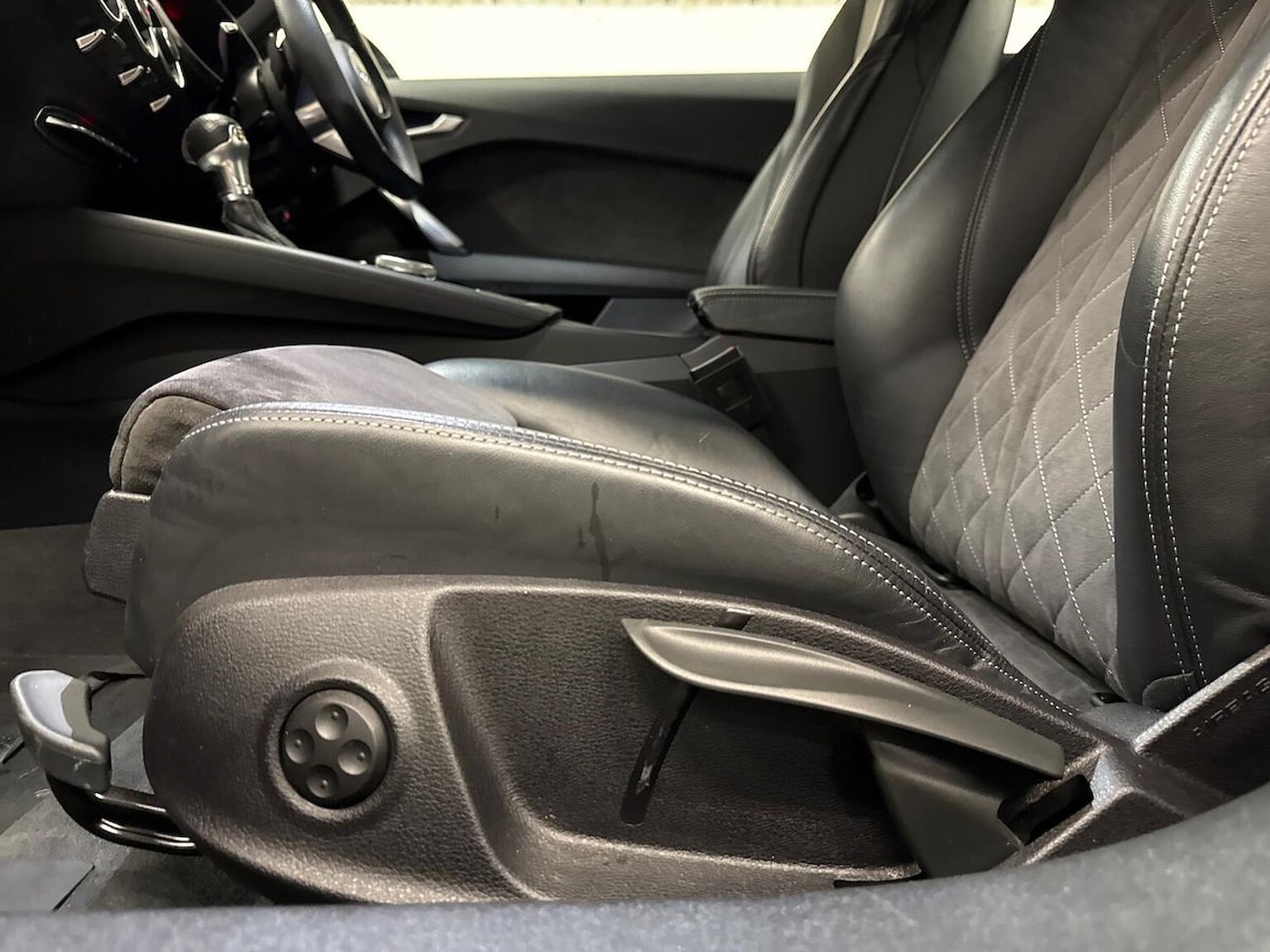 Used Audi TT 2019 for sale - 76946978: Photo 30