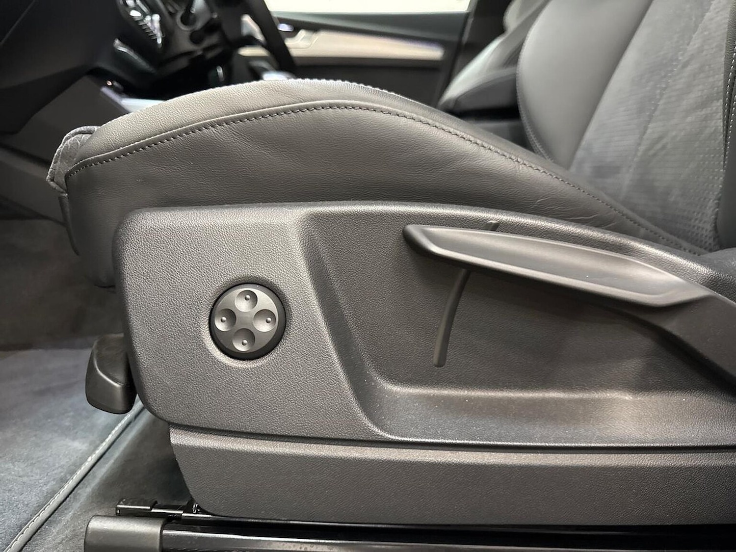 Used Audi Q5 2024 for sale - 76403470: Photo 30