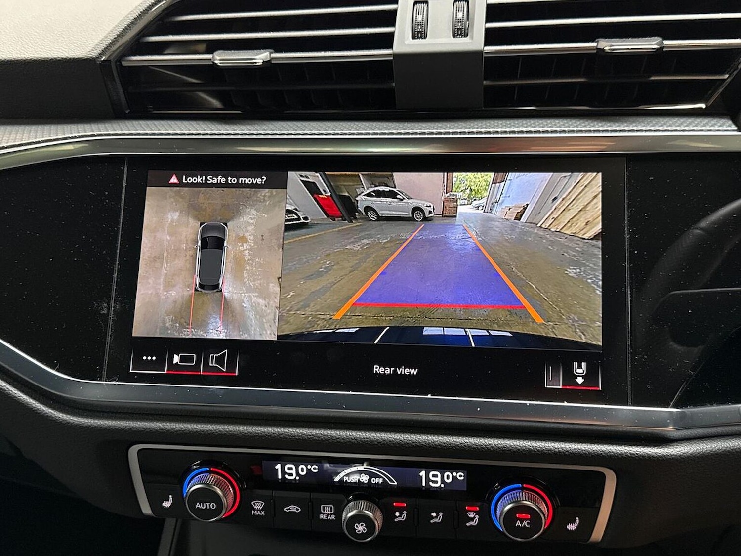 Used Audi Q3 2024 for sale - 75971016: Photo 23