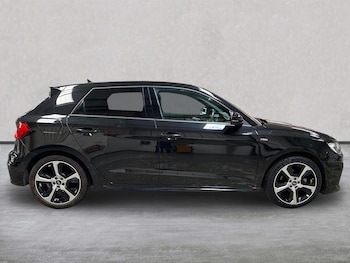 Used Audi A1 2023 for sale - 79495200: Photo