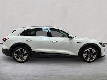 Used Audi Q8 2023 for sale - 79638059: Photo
