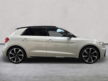 Used Audi A1 2023 for sale - 76127299: Photo 2