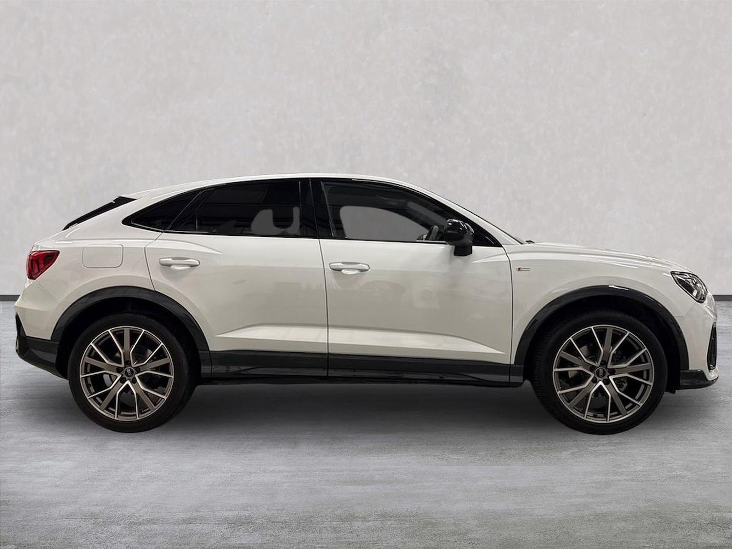 Used Audi Q3 2025 for sale - 76720277: Photo 3