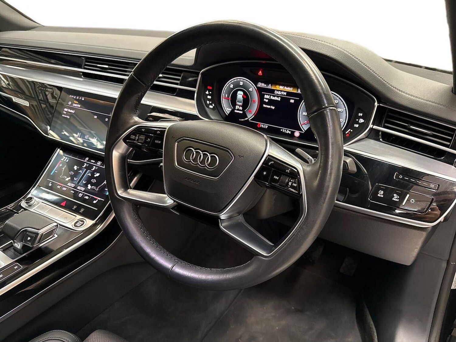 Used Audi A8 2023 for sale - 77676282: Photo 15