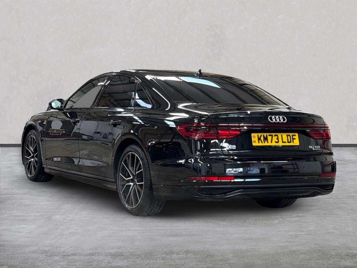 Used Audi A8 2023 for sale - 77676282: Photo 2