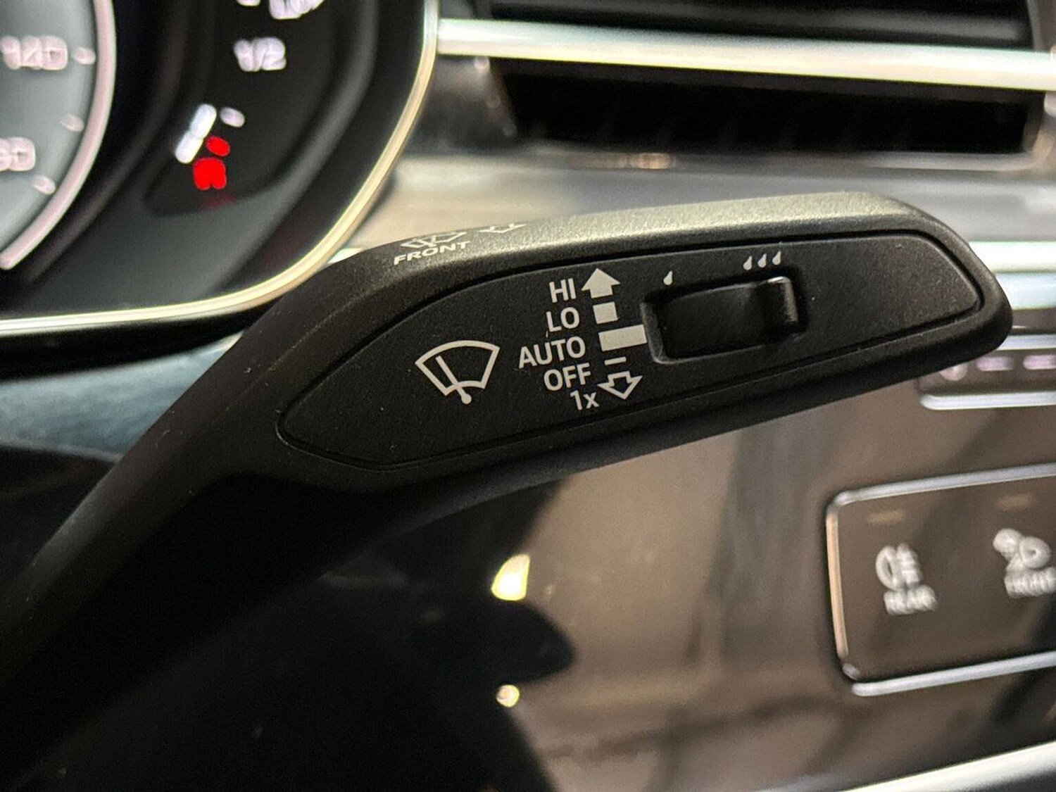 Used Audi A8 2023 for sale - 77676282: Photo 28