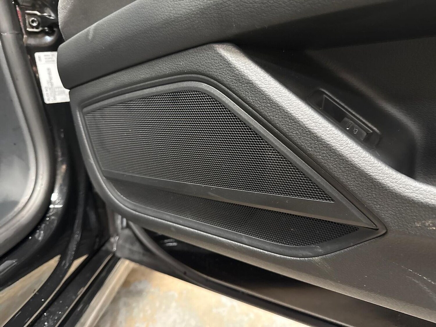 Used Audi A8 2023 for sale - 77676282: Photo 31