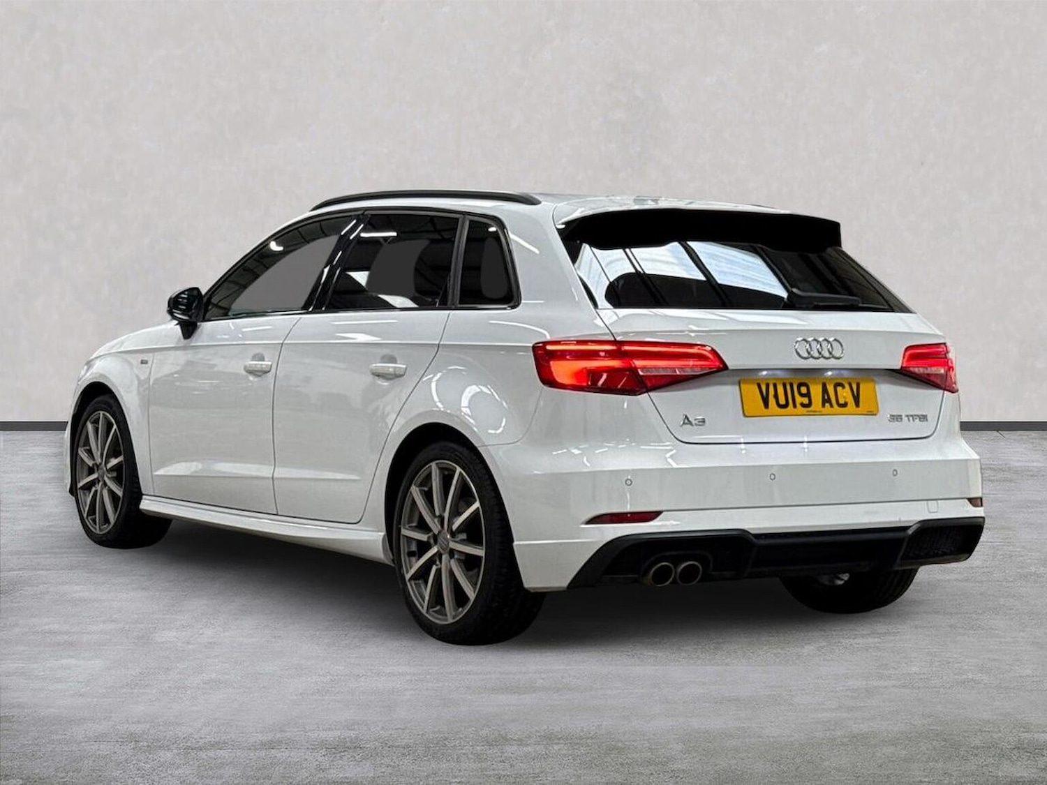 Used Audi A3 2019 for sale - 76830713: Photo 2