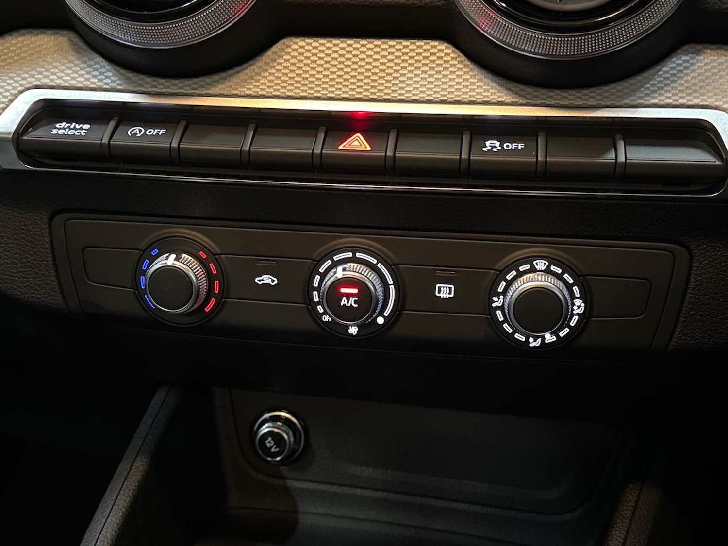 Used Audi Q2 2025 for sale - 76741115: Photo 12