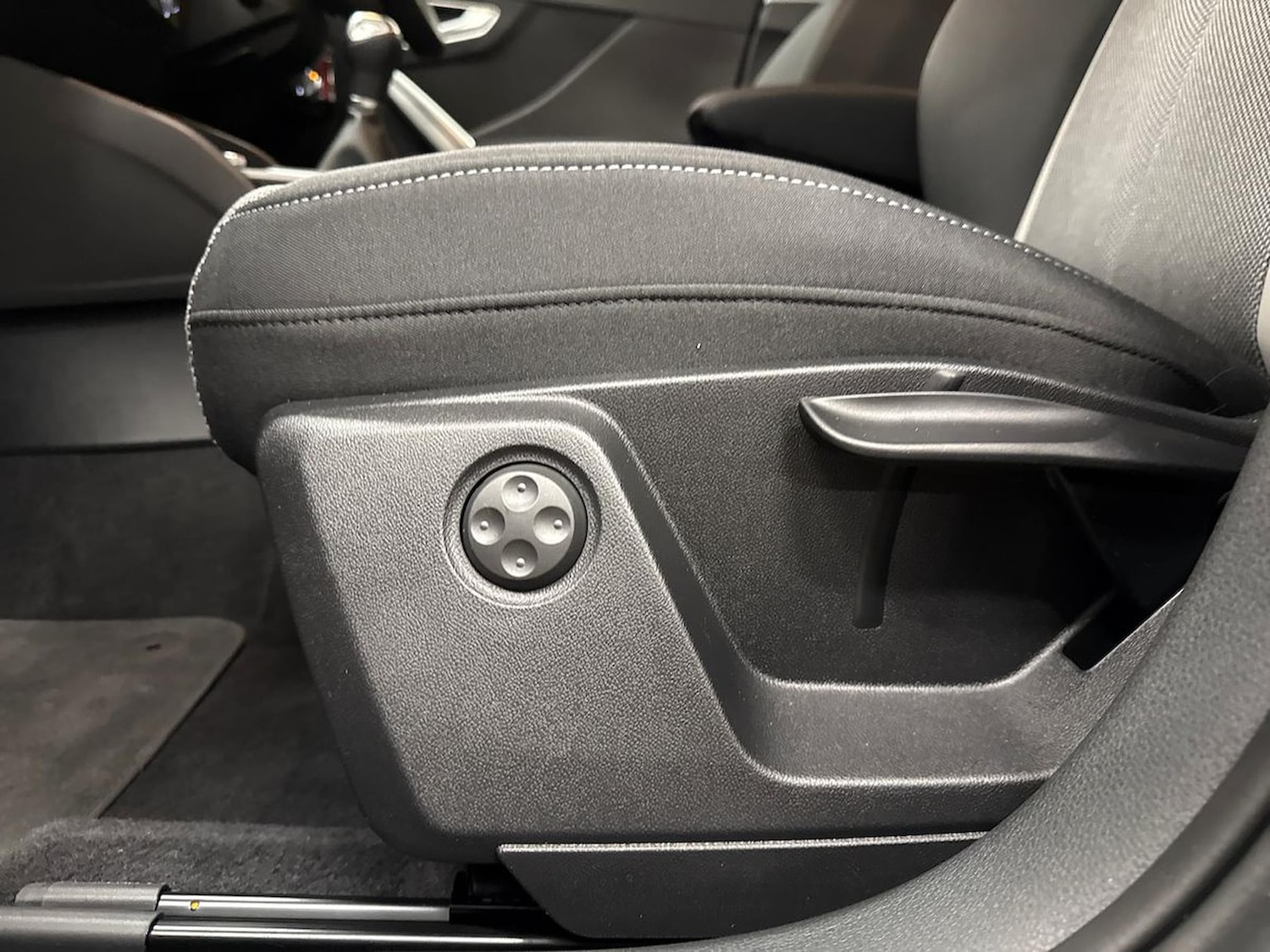 Used Audi Q2 2025 for sale - 76741115: Photo 30