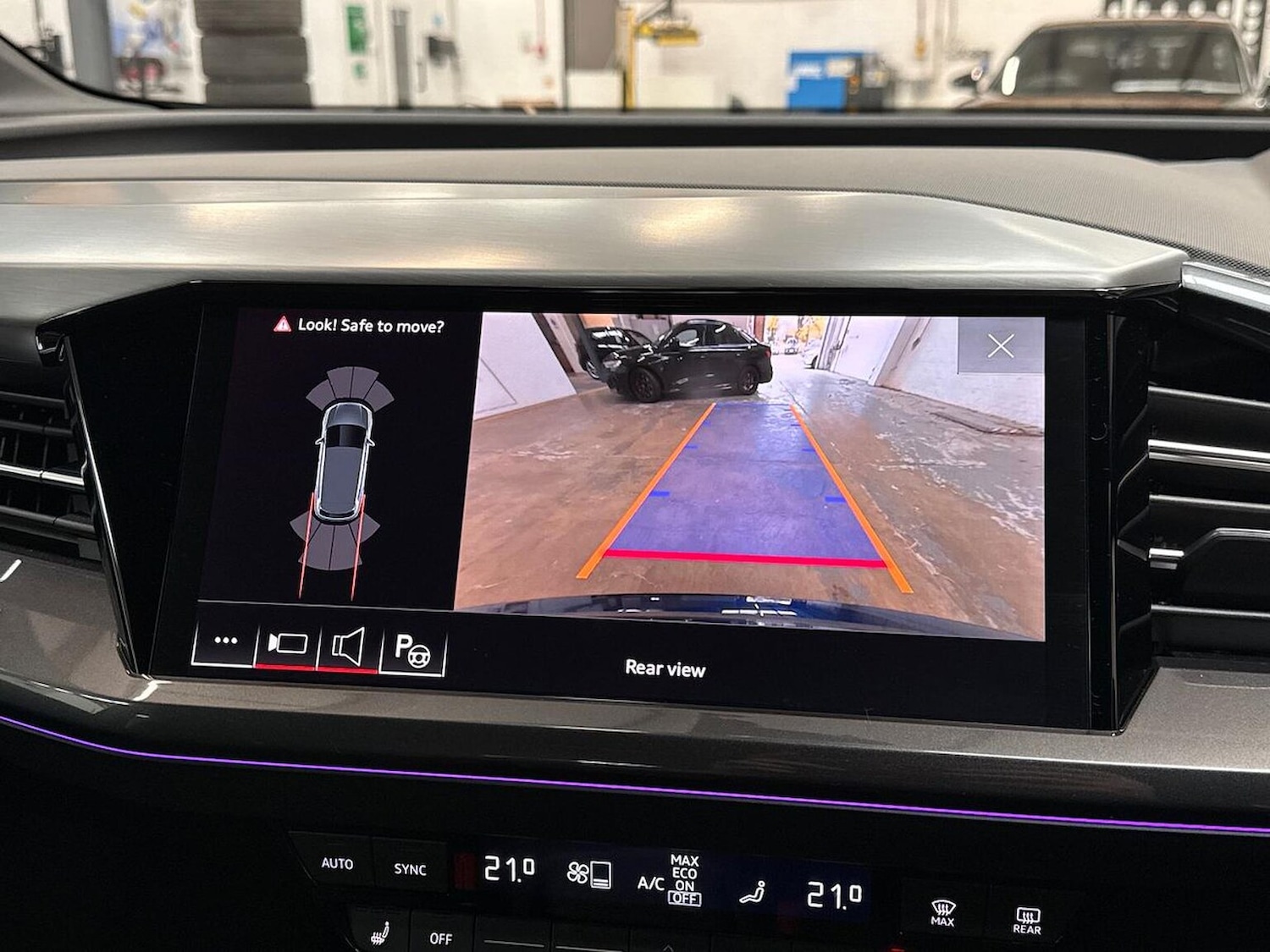 Used Audi Q4 e-tron 2023 for sale - 76735570: Photo 23