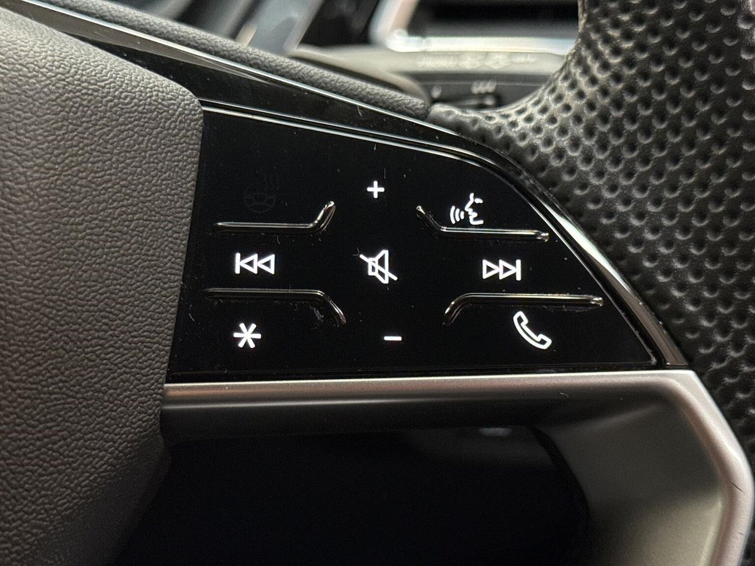 Used Audi Q4 e-tron 2023 for sale - 76735570: Photo 26