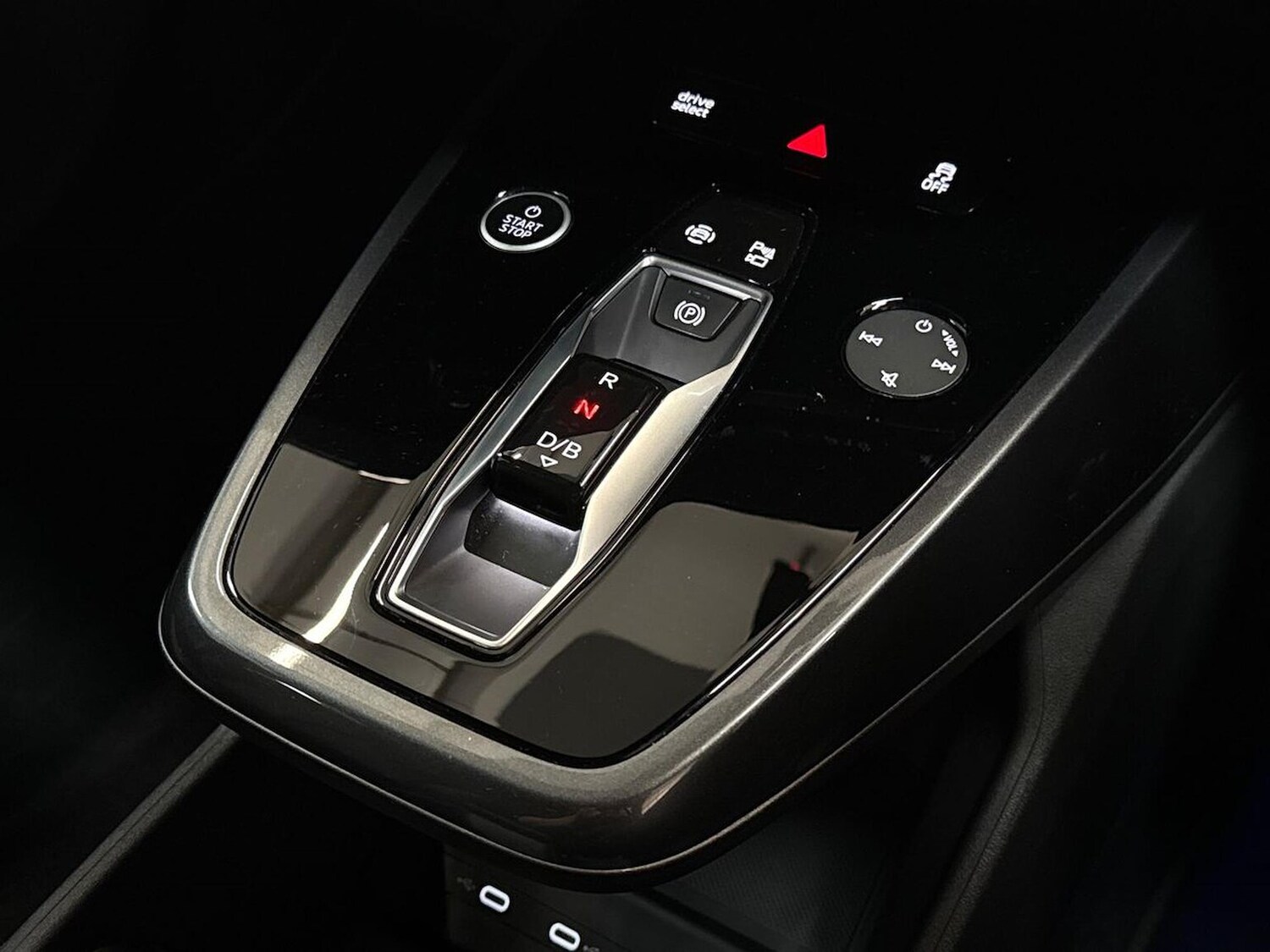 Used Audi Q4 e-tron 2023 for sale - 76735570: Photo 40