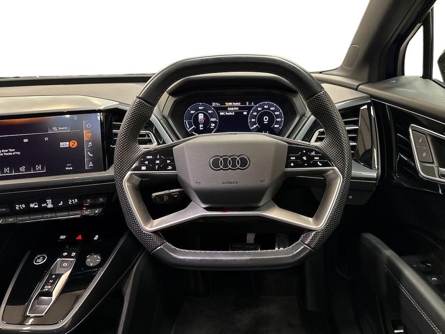 Used Audi Q4 e-tron 2023 for sale - 76735570: Photo 9