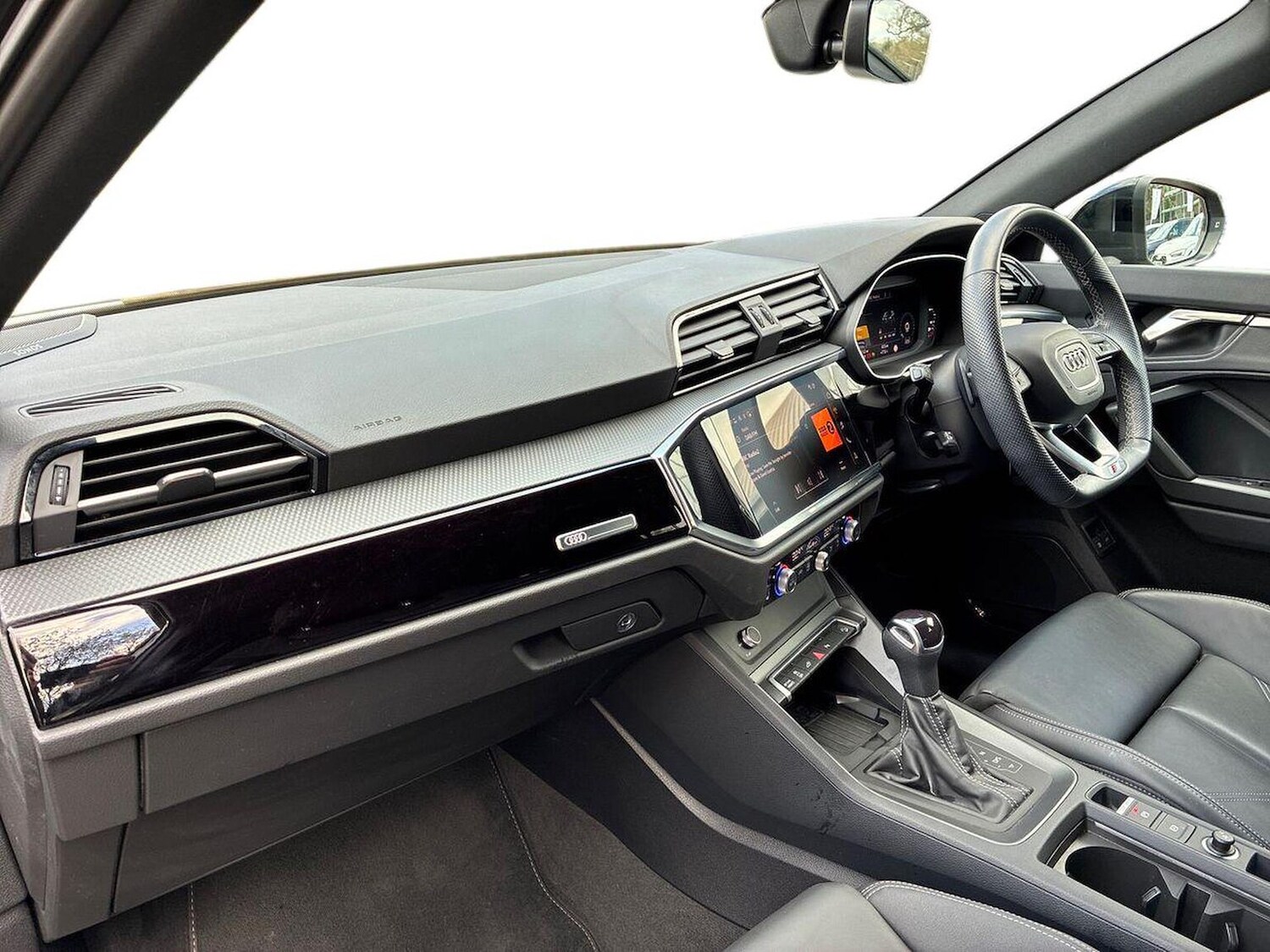 Used Audi Q3 2024 for sale - 78191698: Photo 9