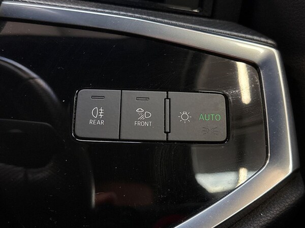 Used Audi Q3 2020 for sale - 76027601: Photo 32