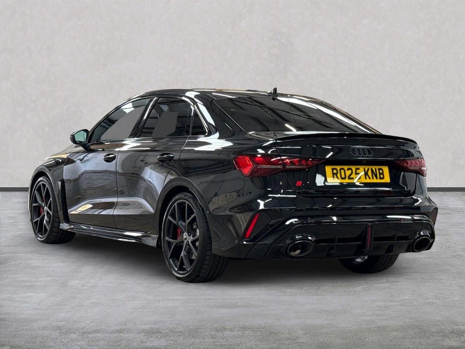 Used Audi RS3 2025 for sale - 76490795: Photo 2