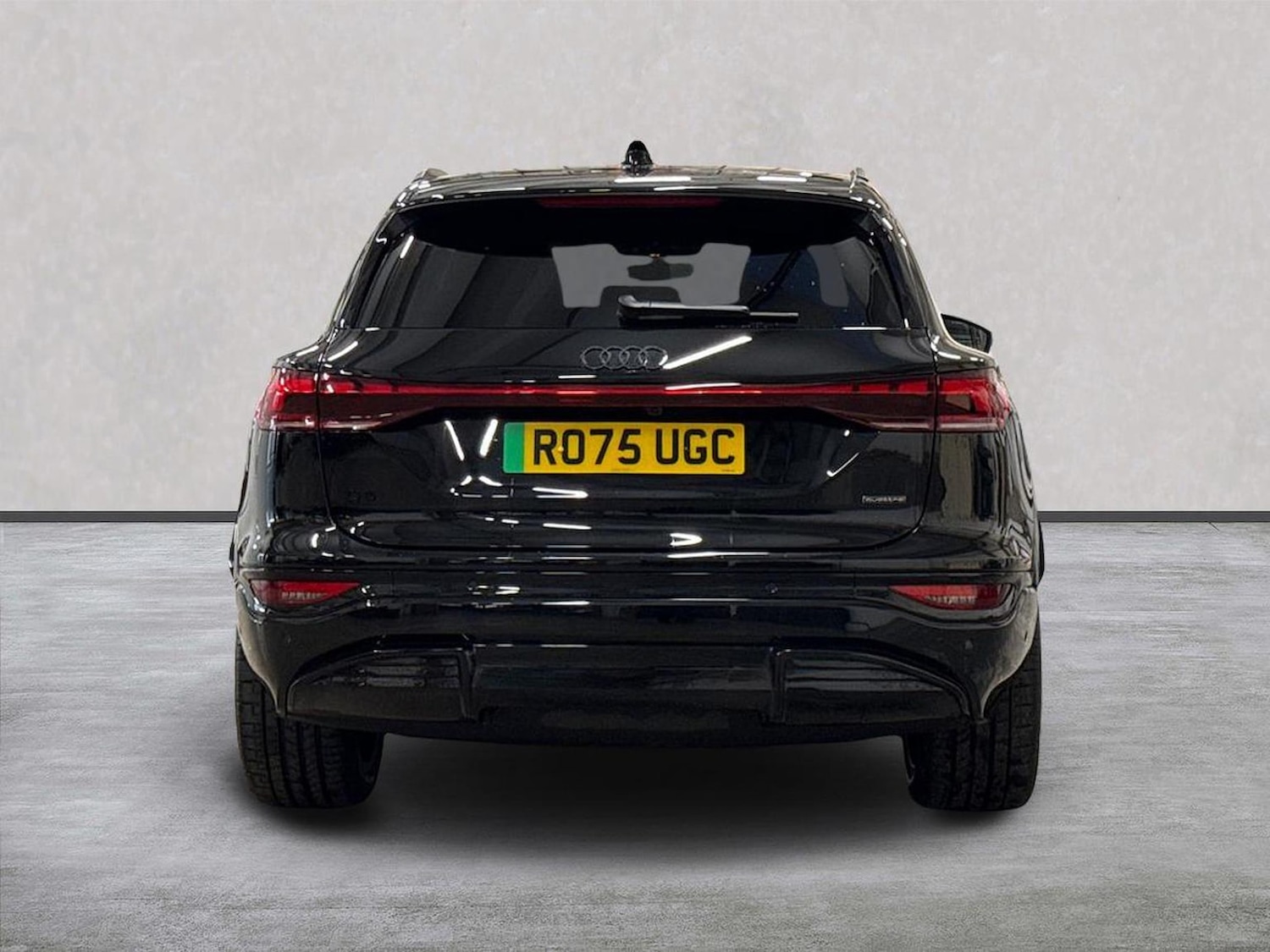 Used Audi Q6 e-tron 2025 for sale - 76741108: Photo 4