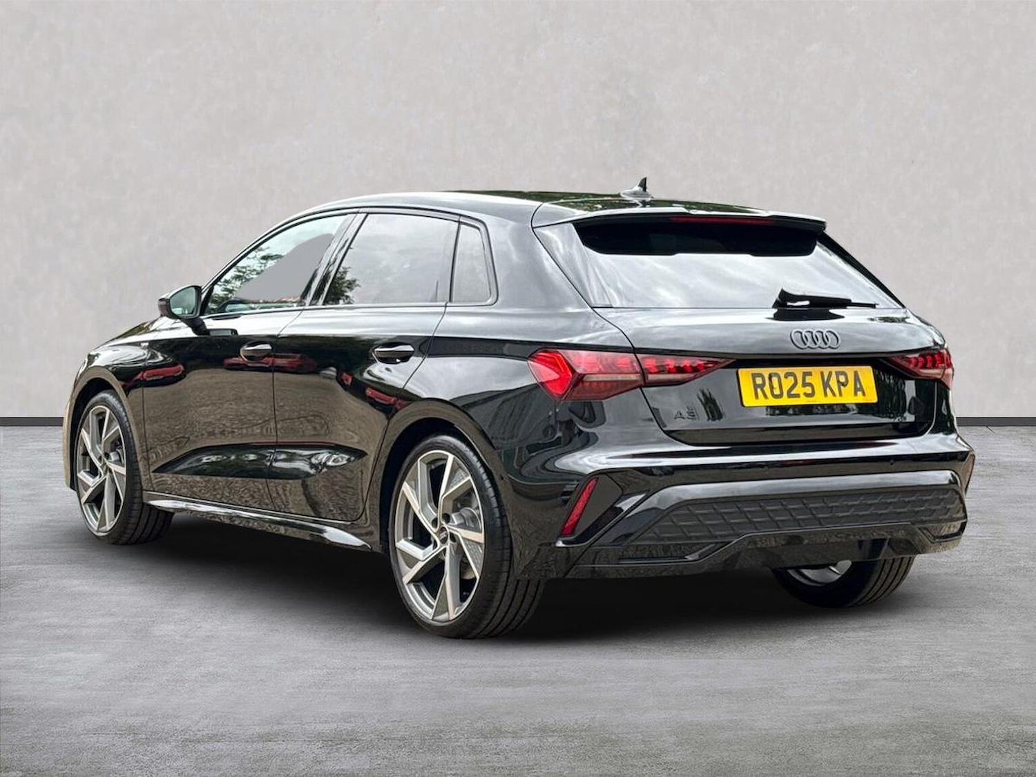 Used Audi A3 2025 for sale - 76720290: Photo 2