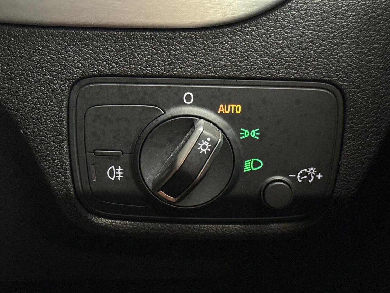Used Audi Q2 2022 for sale - 75996343: Photo 32