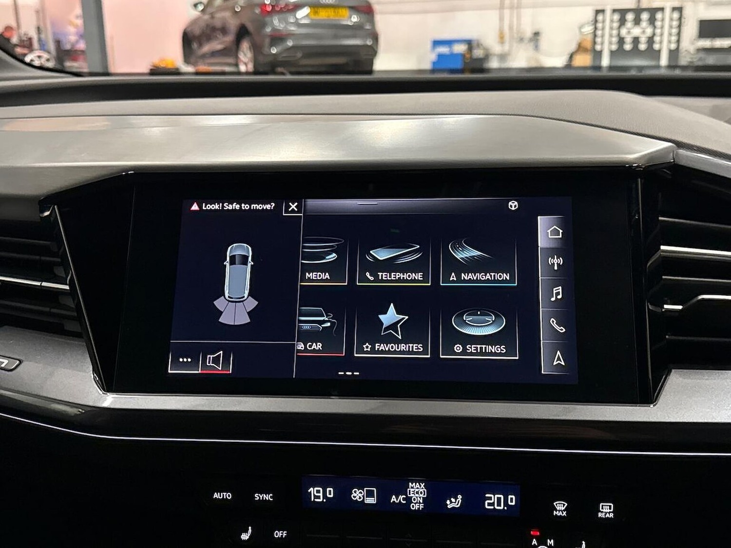 Used Audi Q4 e-tron 2021 for sale - 76638905: Photo 23