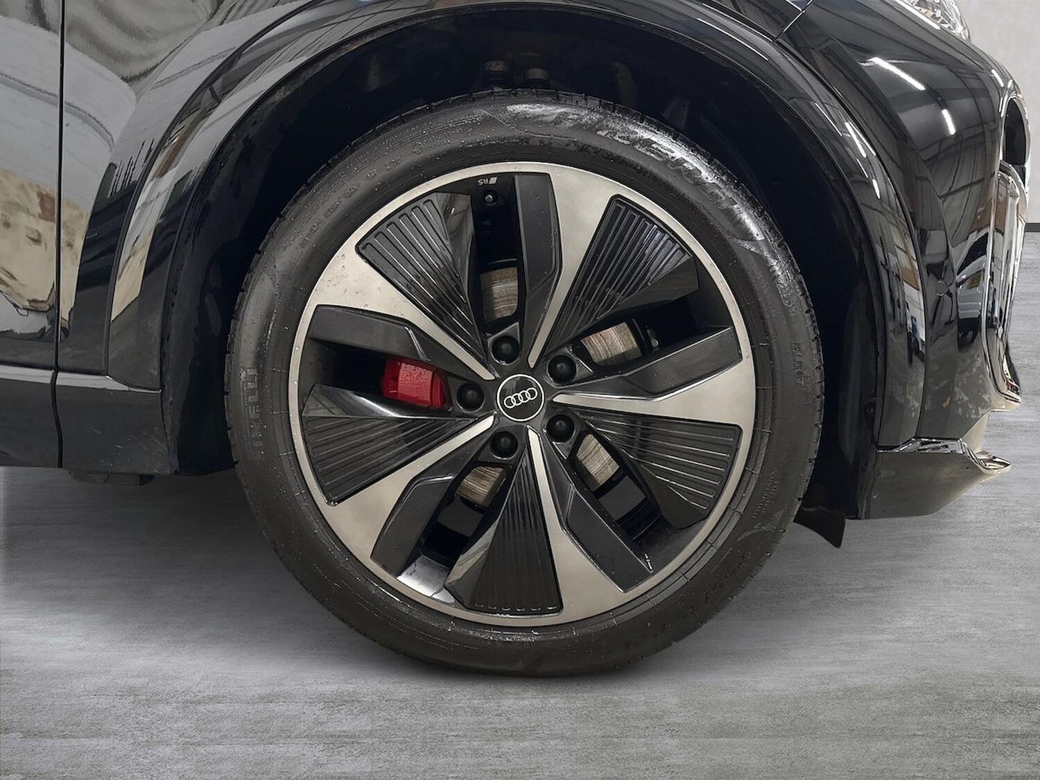 Used Audi Q6 e-tron 2025 for sale - 77487767: Photo 6