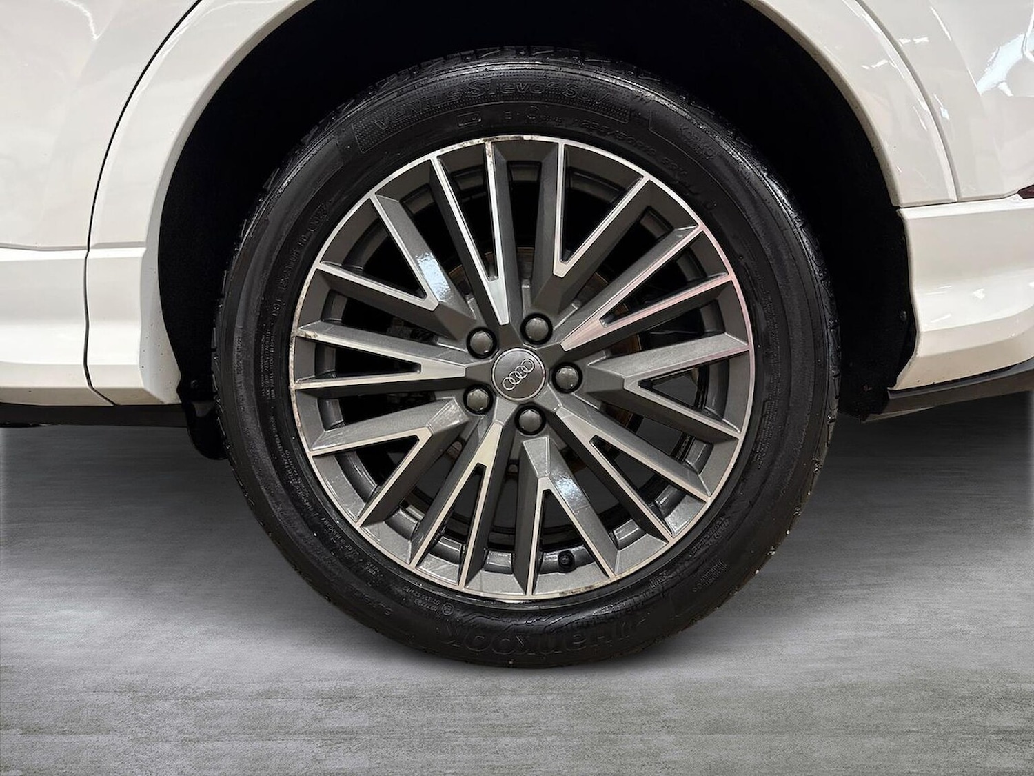 Used Audi Q3 2019 for sale - 76682567: Photo 6