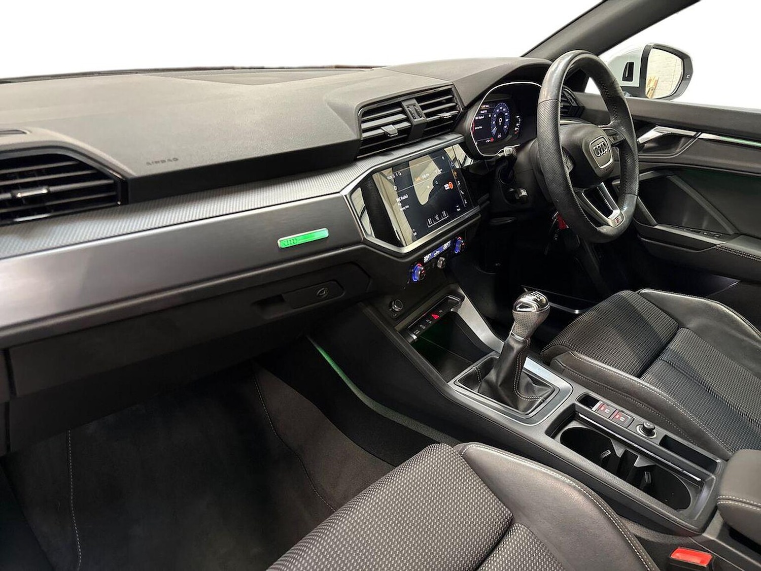 Used Audi Q3 2019 for sale - 76682567: Photo 7