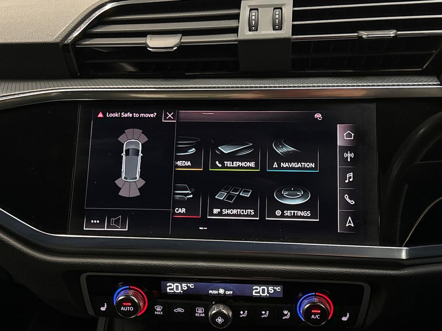 Used Audi Q3 2019 for sale - 76735575: Photo 23