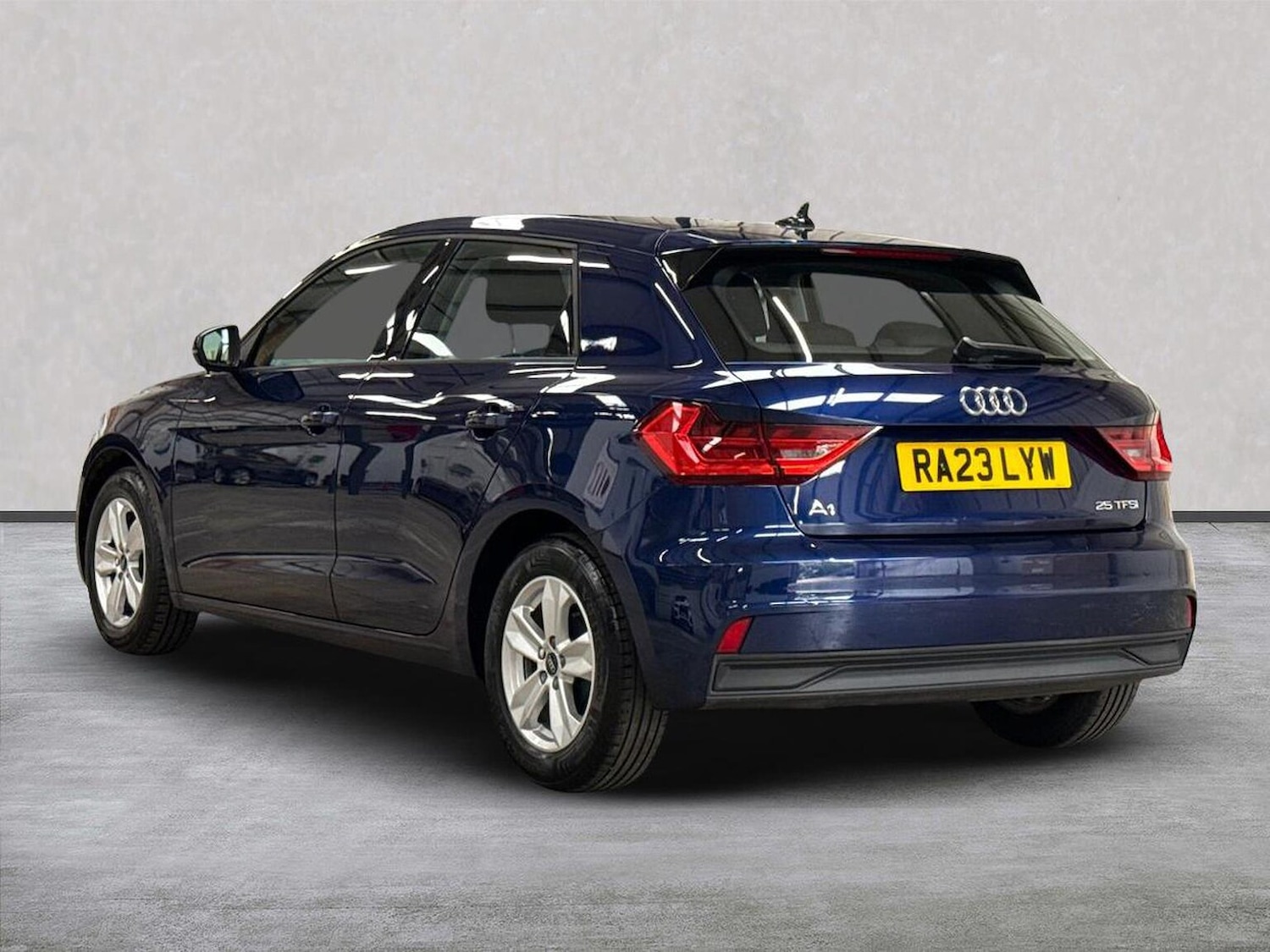 Used Audi A1 2023 for sale - 76741099: Photo 2