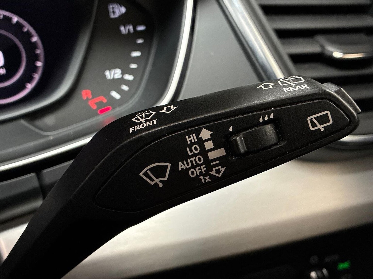 Used Audi Q5 2017 for sale - 78191729: Photo 30