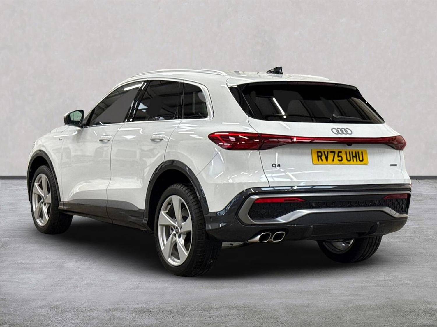 Used Audi Q5 2025 for sale - 76763452: Photo 2