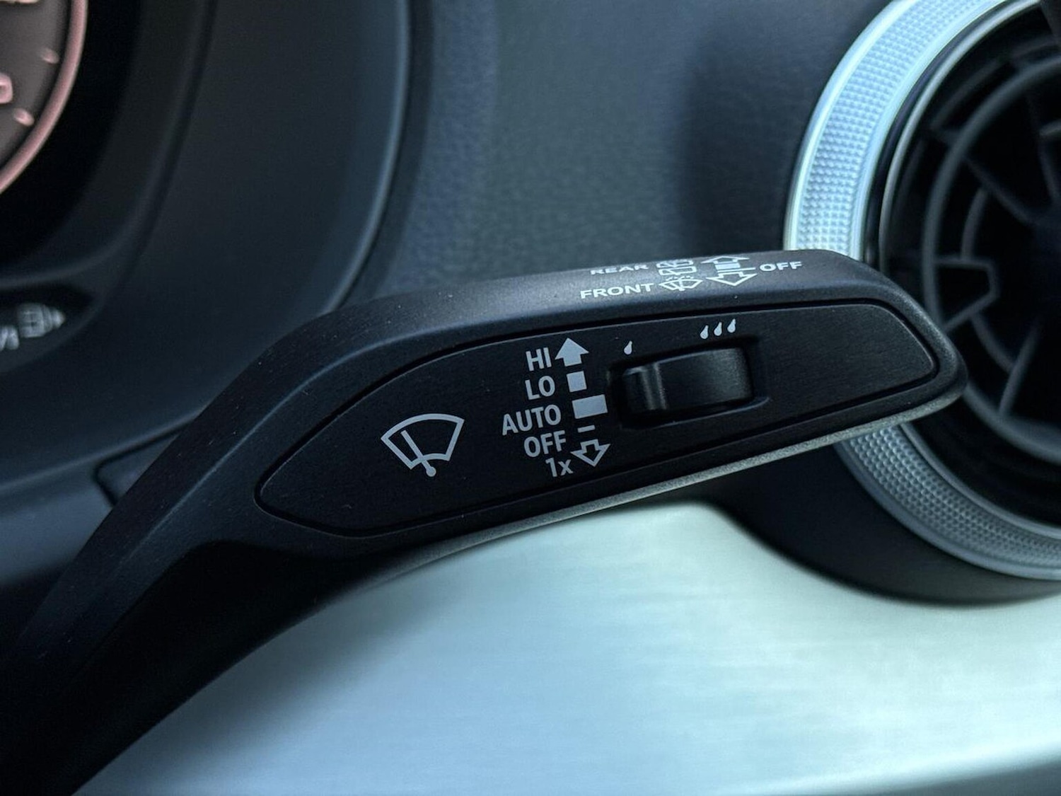 Used Audi Q2 2025 for sale - 76149557: Photo 28