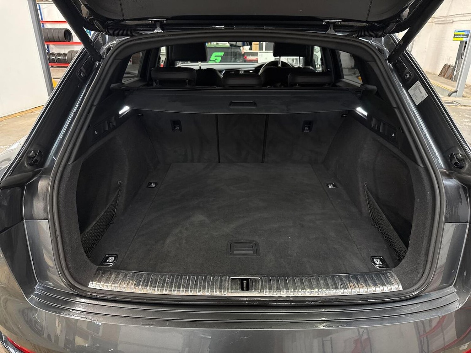 Used Audi Q8 2023 for sale - 77797010: Photo 17