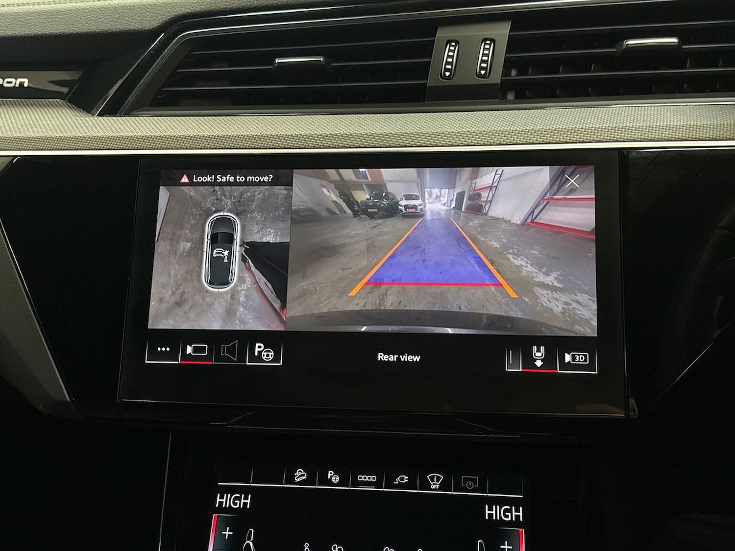 Used Audi Q8 2023 for sale - 77797010: Photo 23