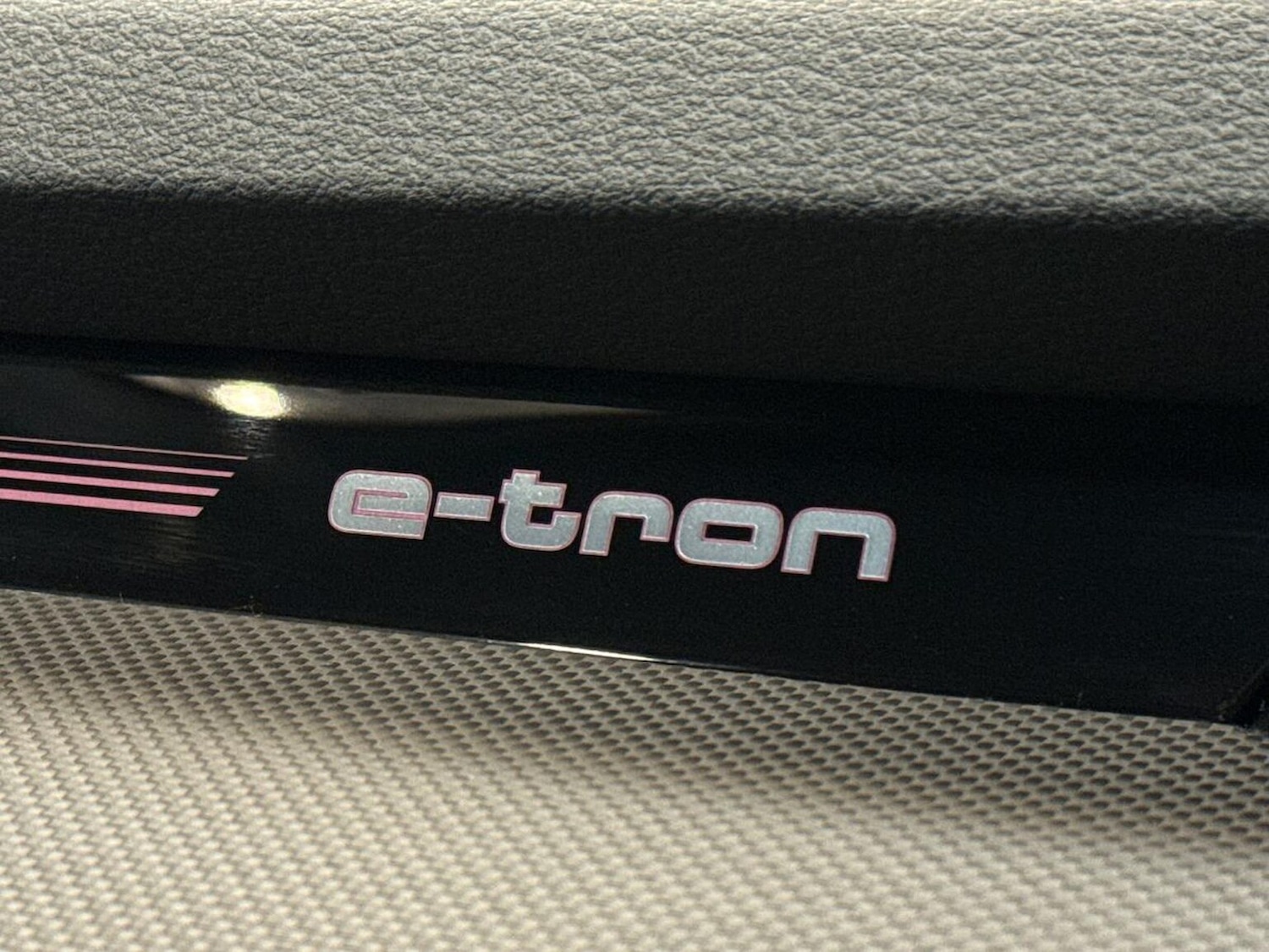 Used Audi Q8 2023 for sale - 77797010: Photo 39