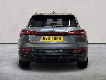 Used Audi Q8 2023 for sale - 77797010: Photo