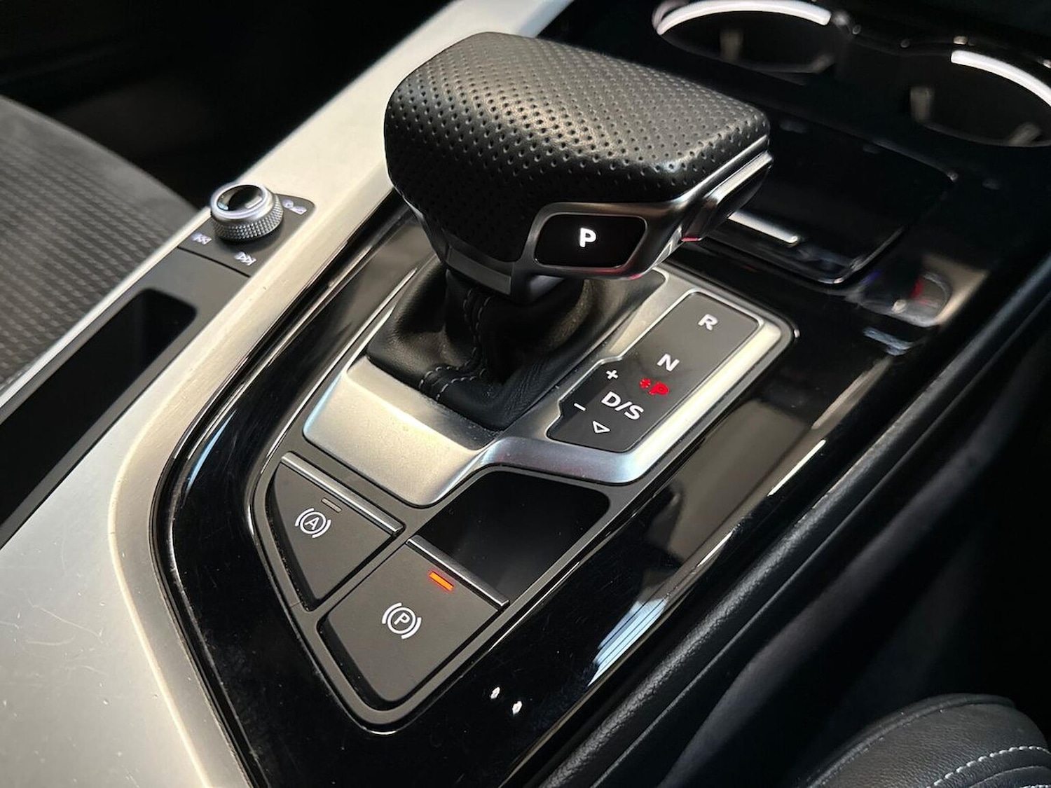 Used Audi A4 2020 for sale - 76396877: Photo 40