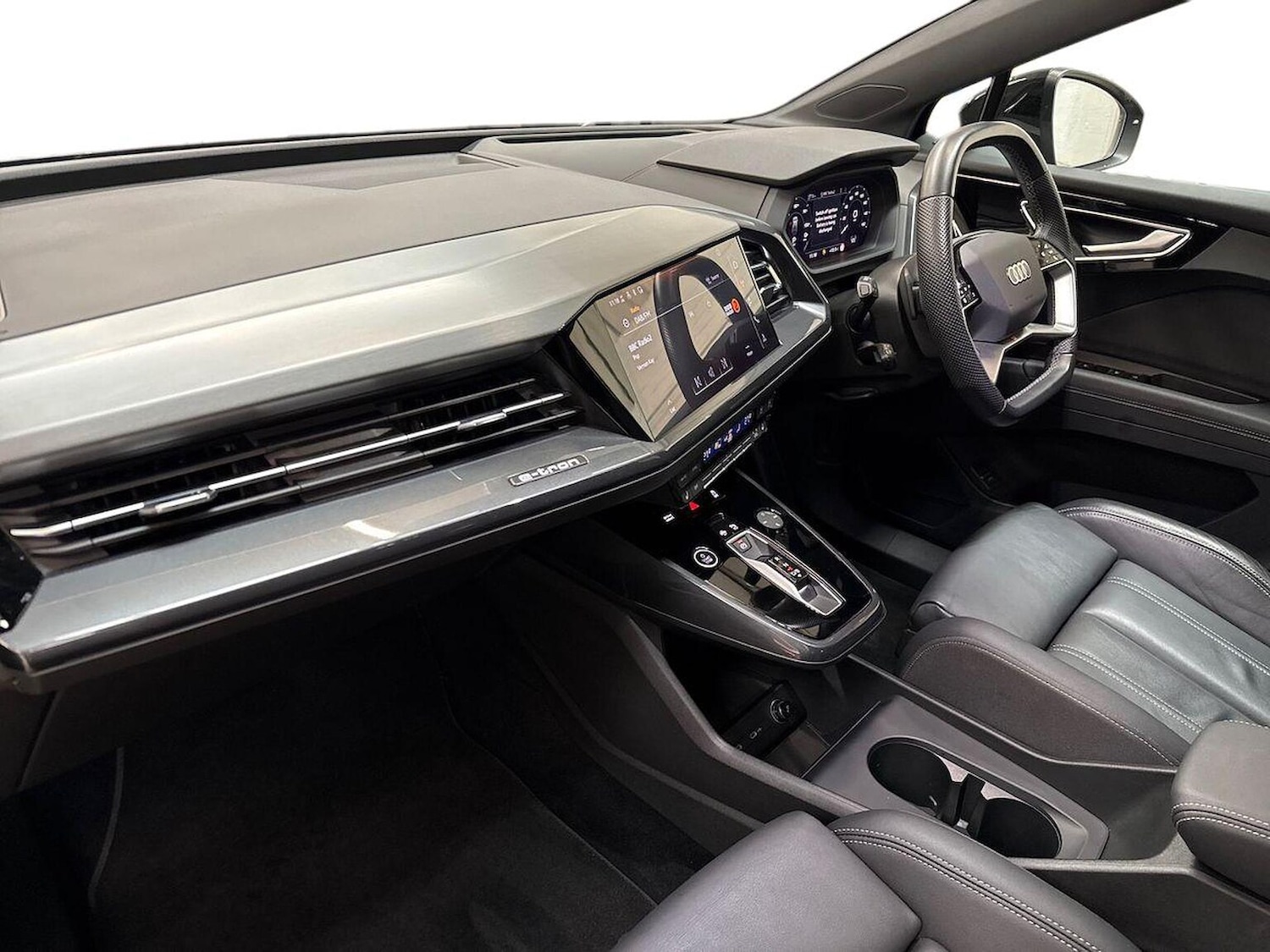 Used Audi Q4 e-tron 2023 for sale - 76455159: Photo 7