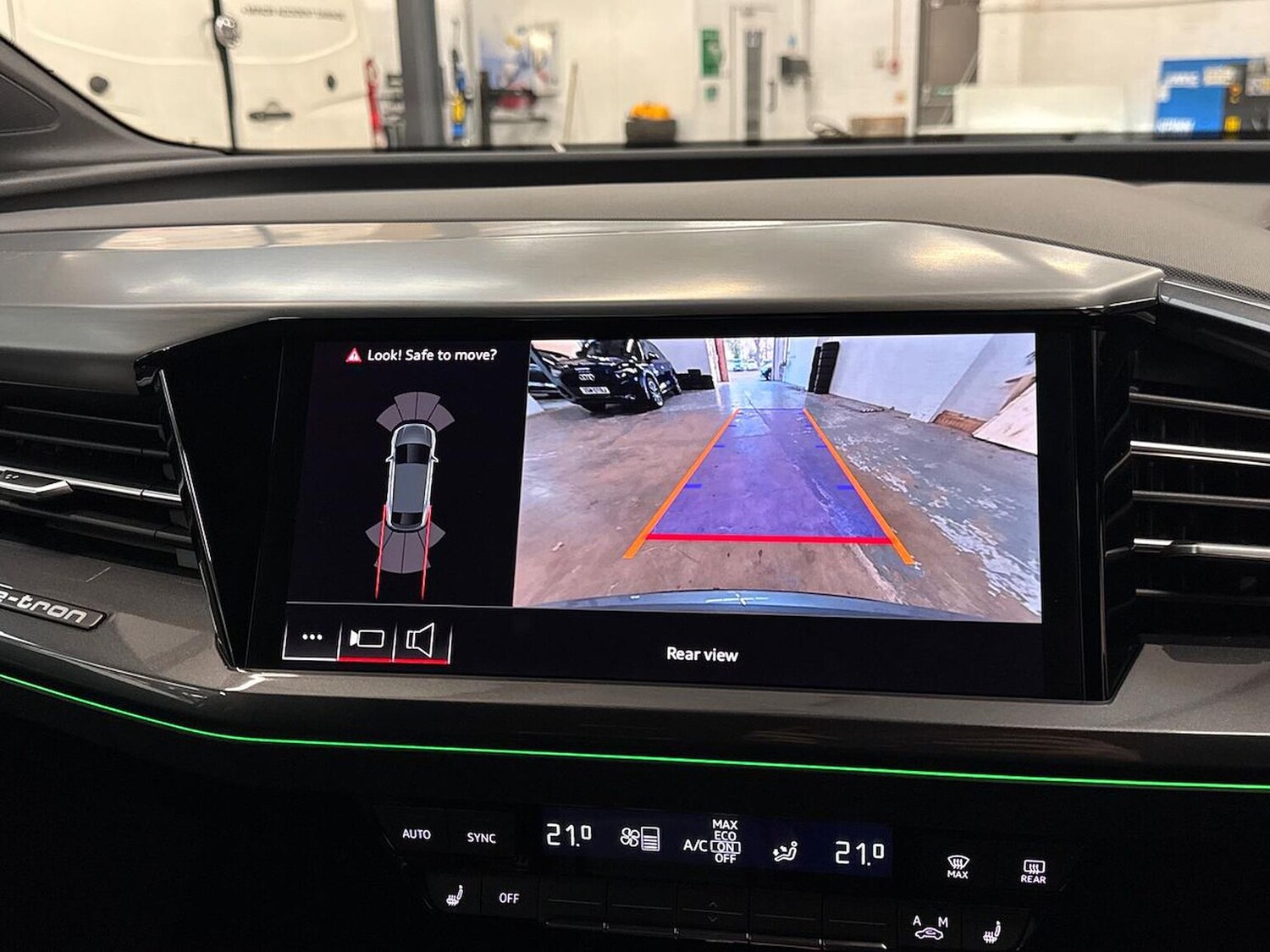 Used Audi Q4 e-tron 2025 for sale - 77078048: Photo 25