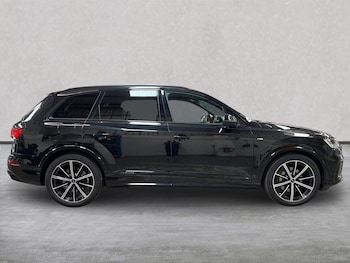 Used Audi Q7 2023 for sale - 79380073: Photo