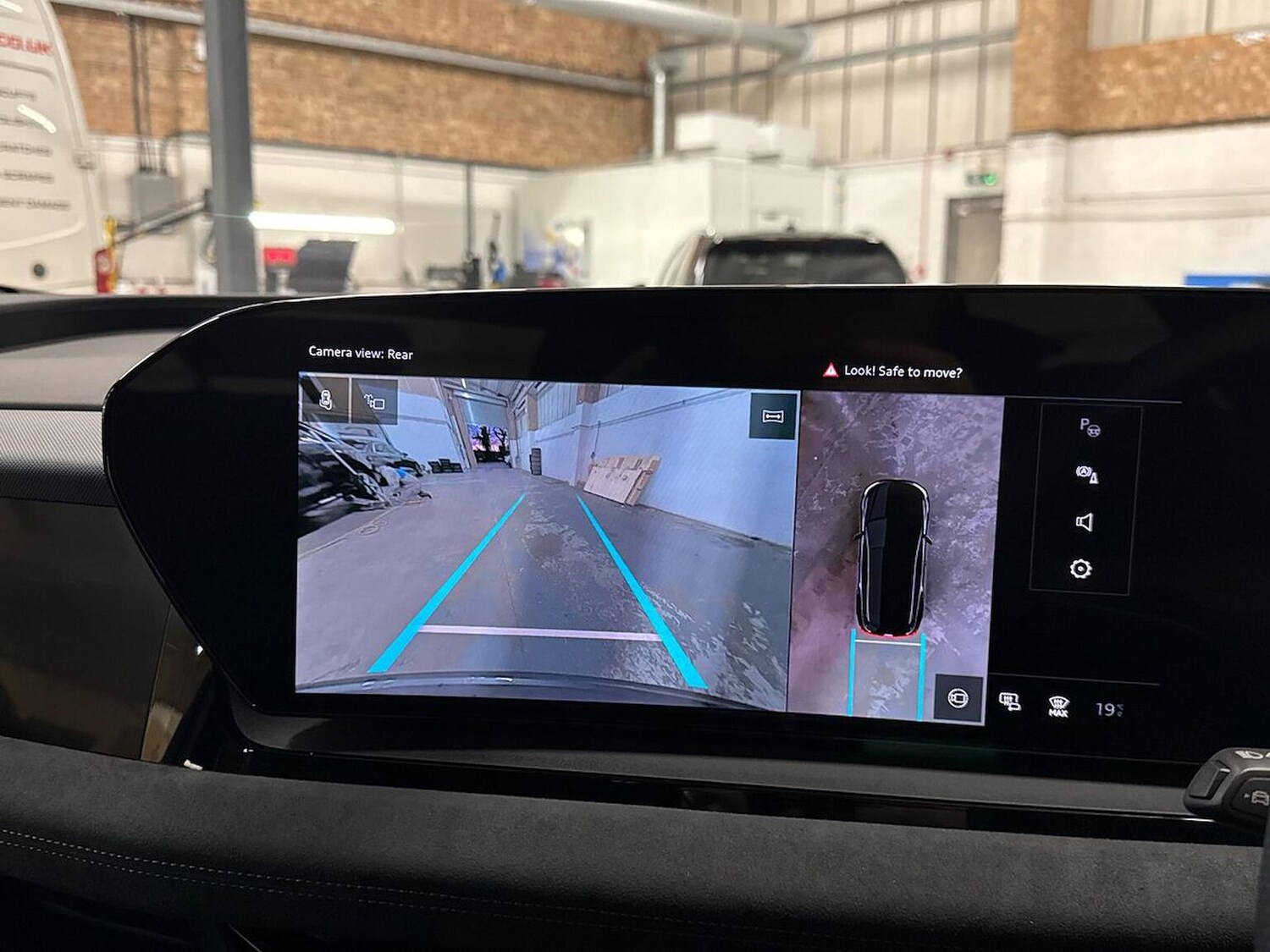 Used Audi Q6 e-tron 2025 for sale - 78193240: Photo 25