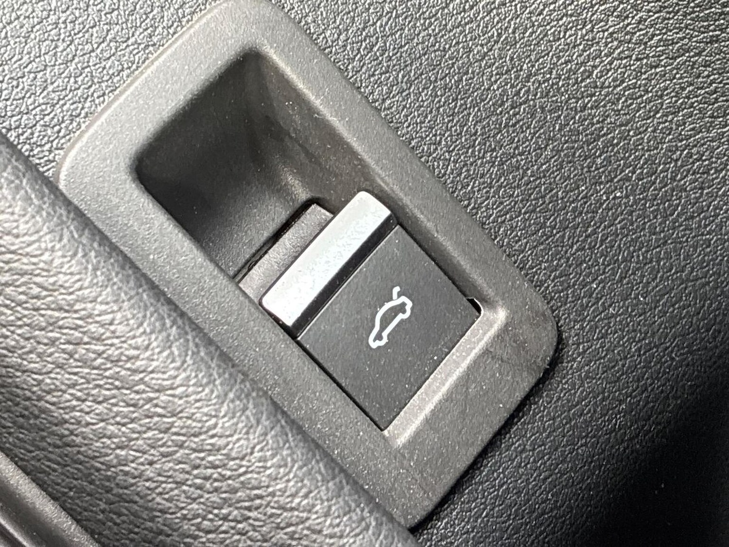 Used Audi A4 2023 for sale - 77985077: Photo 32