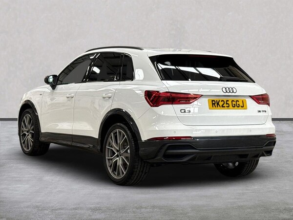 Used Audi Q3 2025 for sale - 75999671: Photo 2