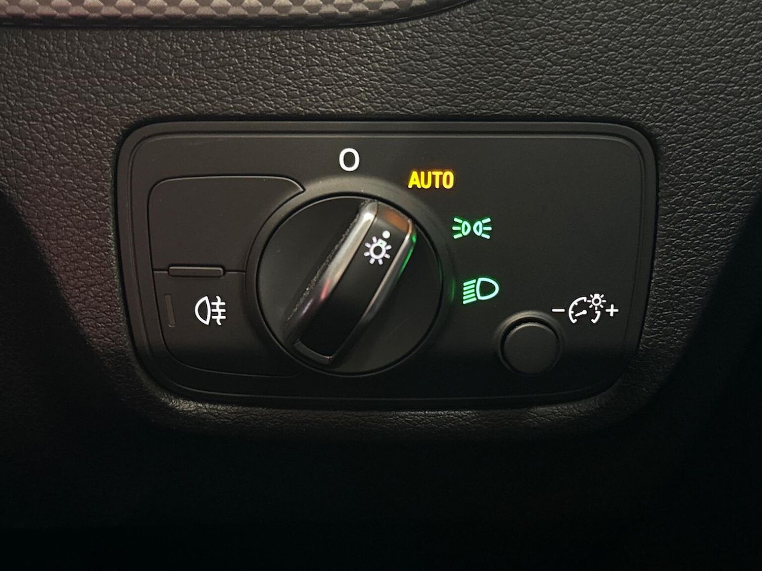 Used Audi Q2 2021 for sale - 76490798: Photo 32