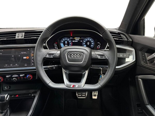 Used Audi Q3 2024 for sale - 76047800: Photo 9