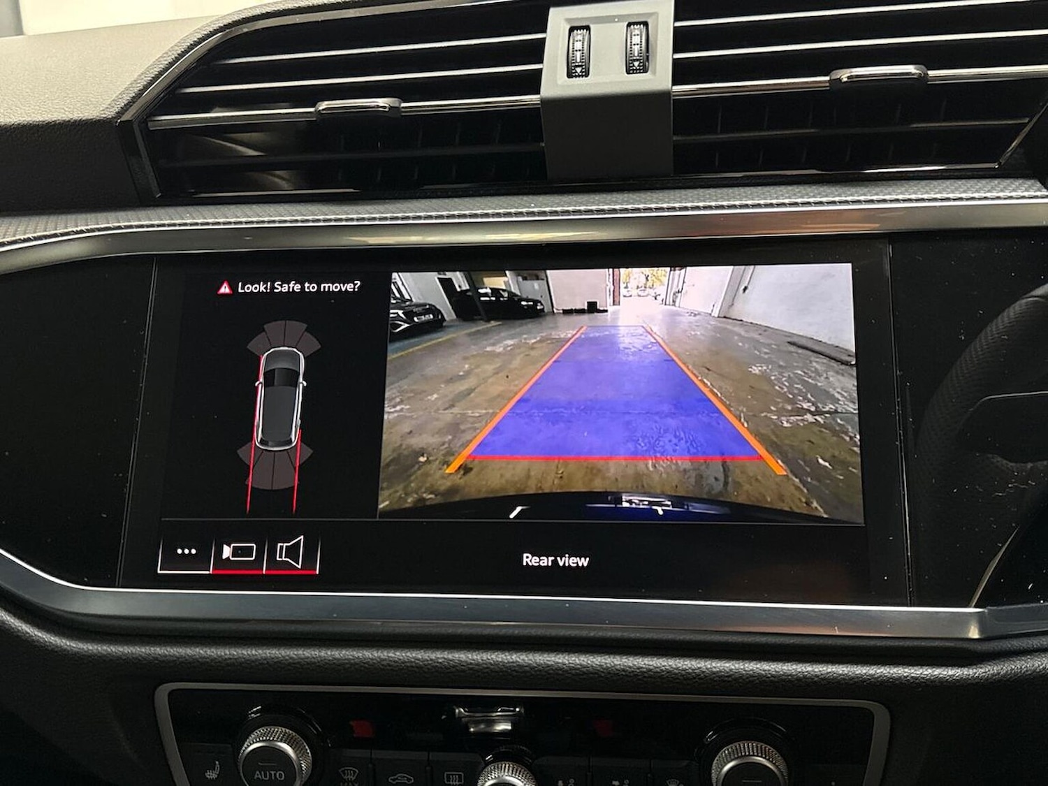 Used Audi Q3 2025 for sale - 76418205: Photo 23