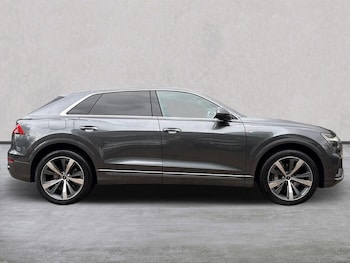 Used Audi Q8 2023 for sale - 75705850: Photo