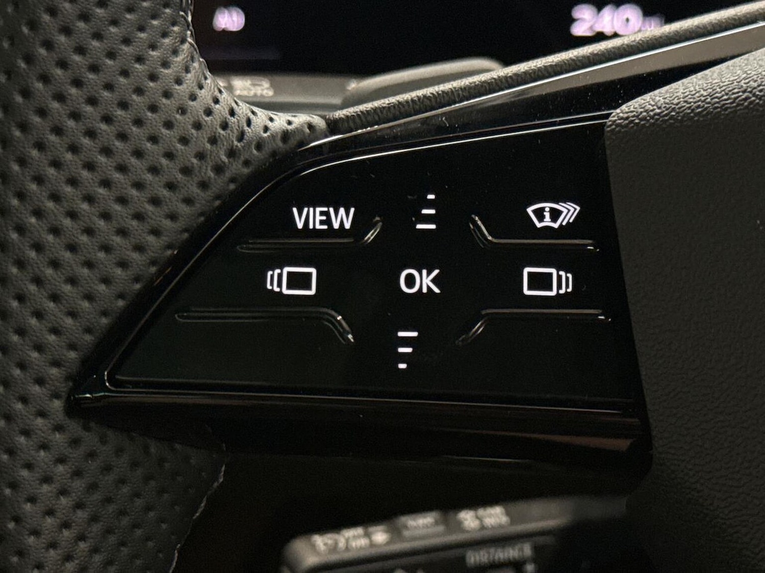 Used Audi Q6 e-tron 2025 for sale - 76763449: Photo 27